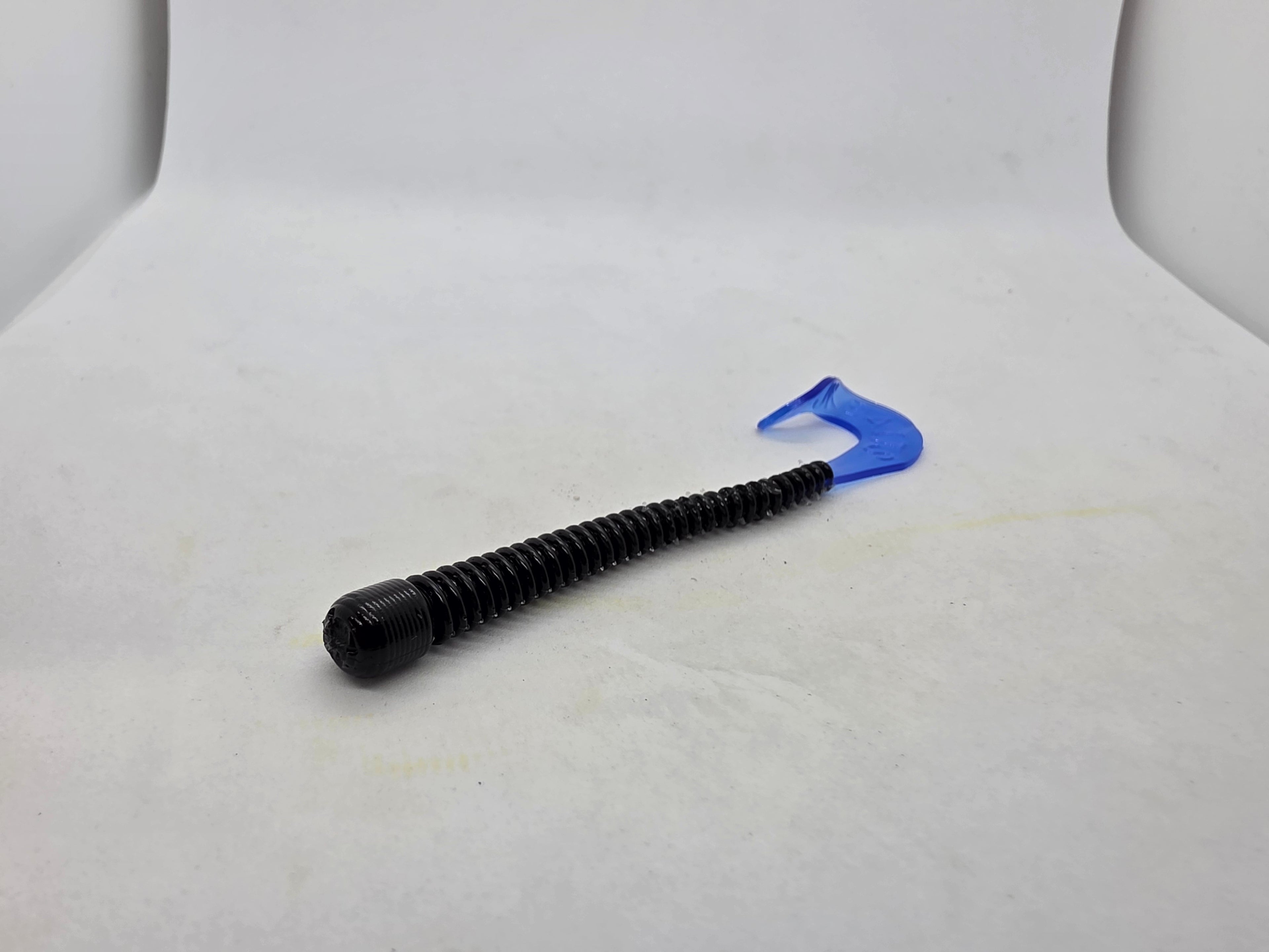 4" Ribbed Worm