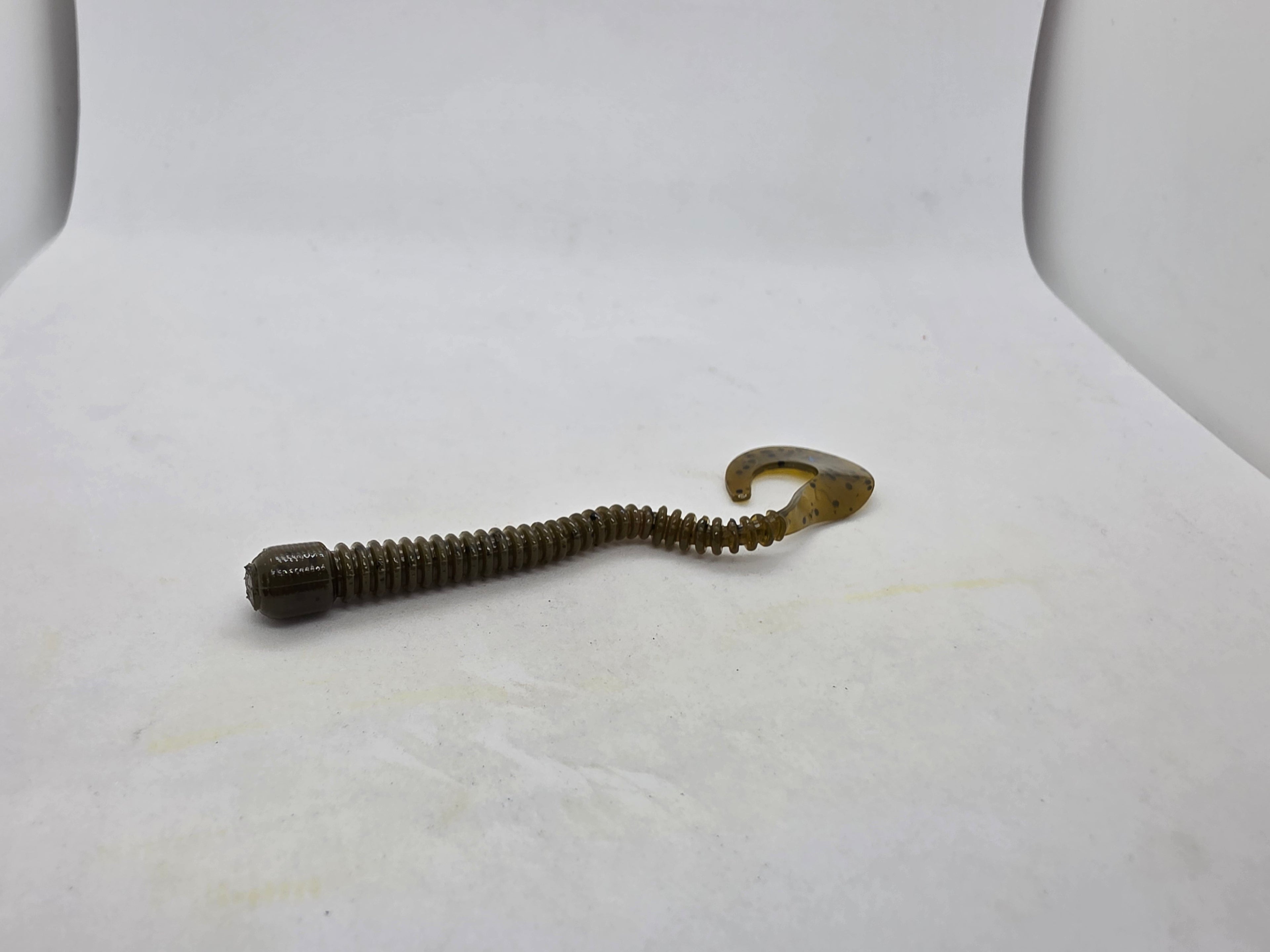 4" Ribbed Worm