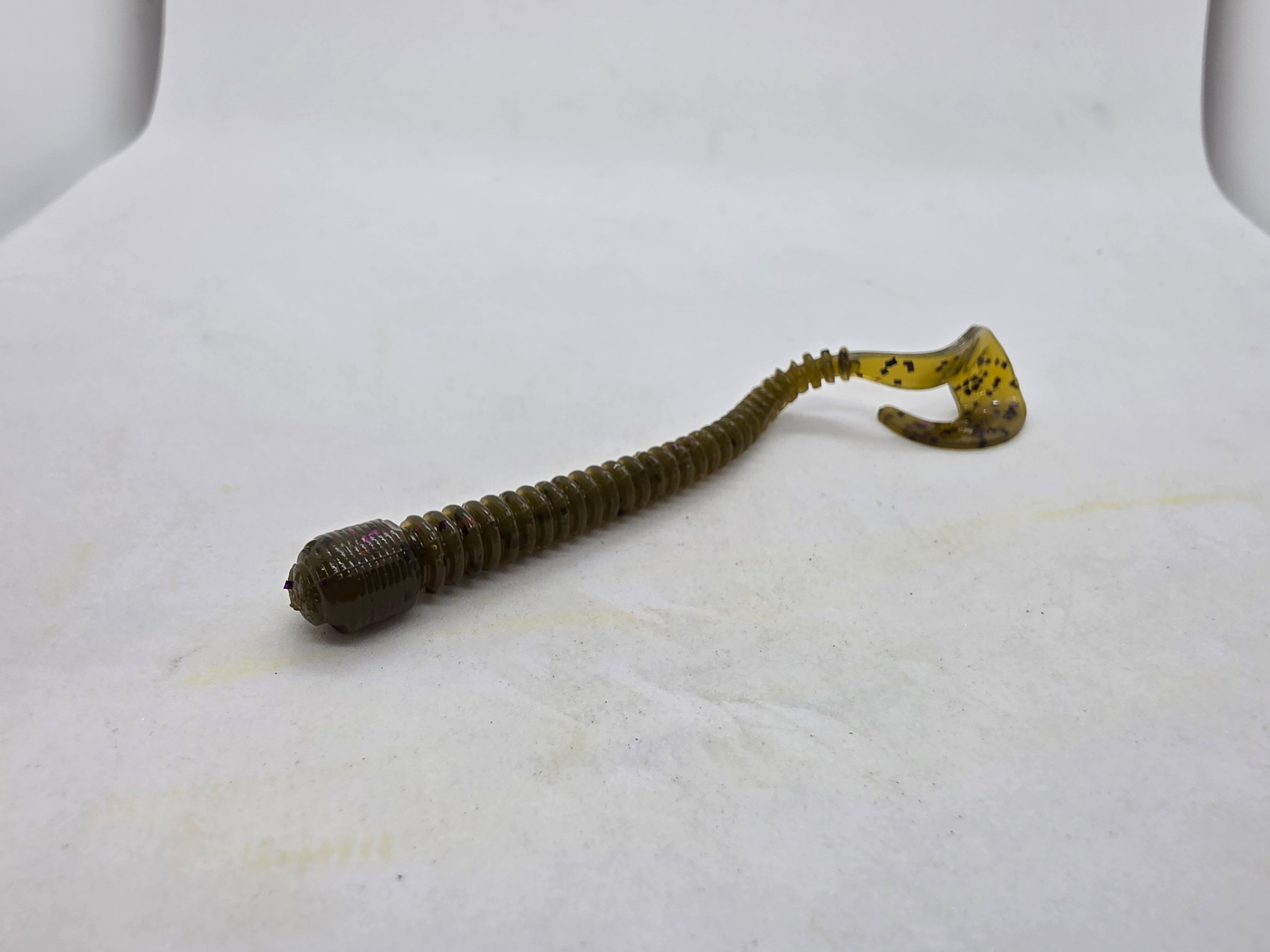 4" Ribbed Worm