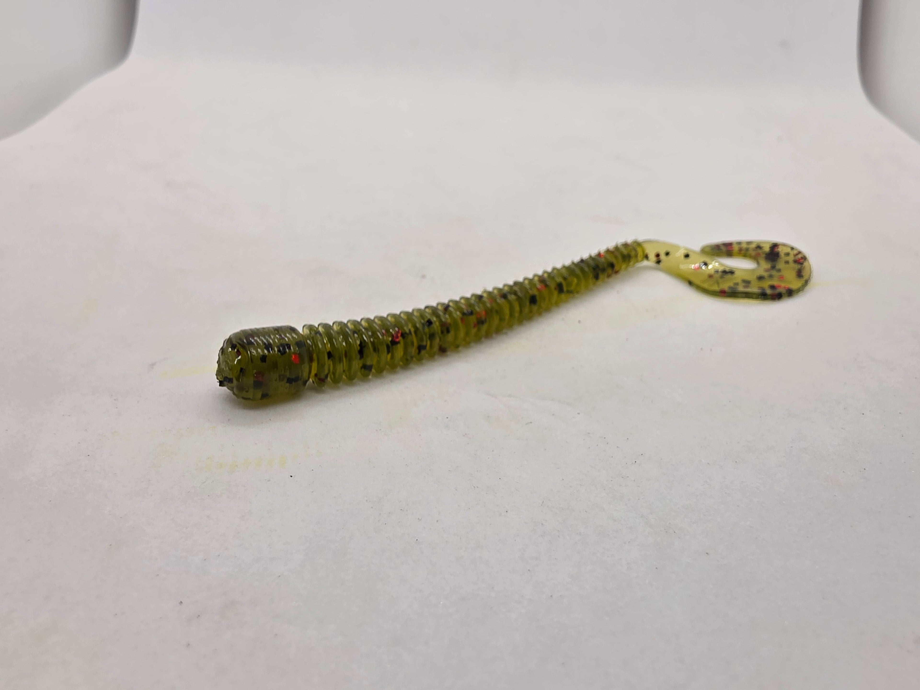 4" Ribbed Worm